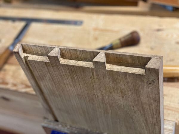 Oak bench - Banc massif en chêne avec 8 tiroirs à queue d'aronde en chêne massif avec une longueur en plus de 3 mètres - meubles sur mesure fabriqués à la main avec des outils traditionnels