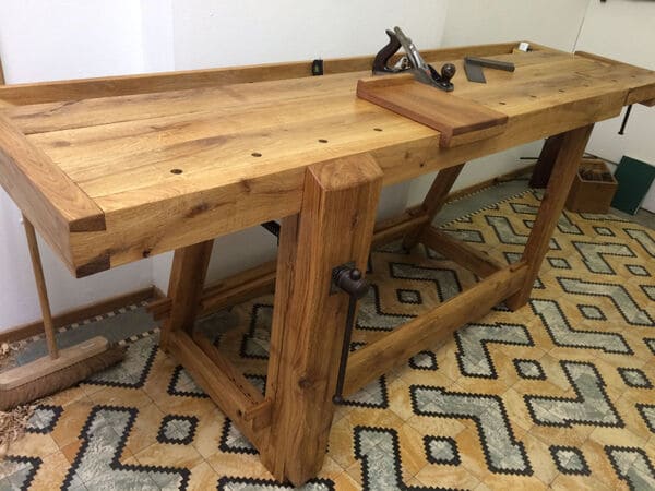 Oak workbench - Établi en chêne ancien et nouveau - meubles sur mesure fabriqués à la main avec des outils traditionnels