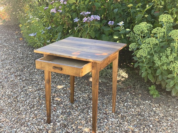 Shaker table - Table Shaker en noyer massif - meubles sur mesure fabriqués à la main avec des outils traditionnels