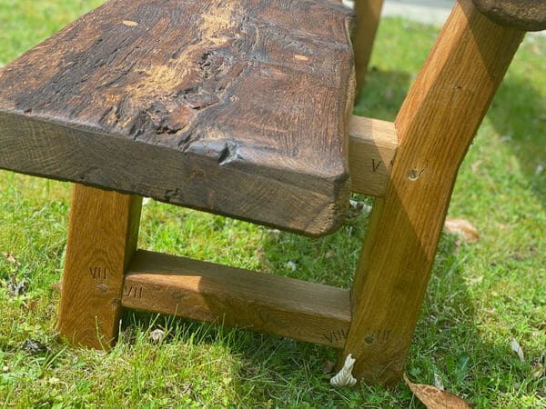 Garden bench - Banc de jardin en planches de chêne ancien à bordure vive - meubles sur mesure fabriqués à la main avec des outils traditionnels